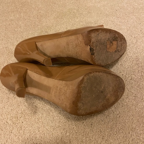 Fendi Platform Pumps - Picture 3 of 6